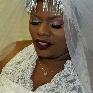 Meet your Posher, Kieva